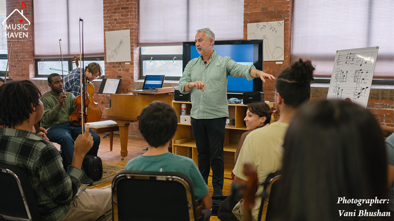 Matthew Suttor teaching students at Music Haven